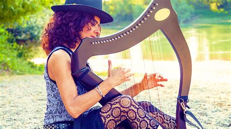 Peace on Earth Evokes Tranquil Serenity With Gentle Acoustic Harp Melodies